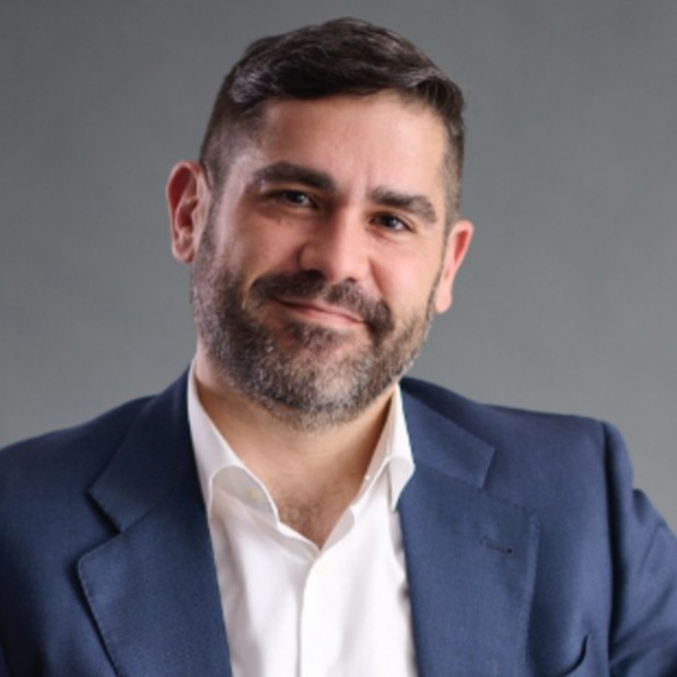 Ruben O. - Fractional CTO, AI & Product Strategy Consultant
